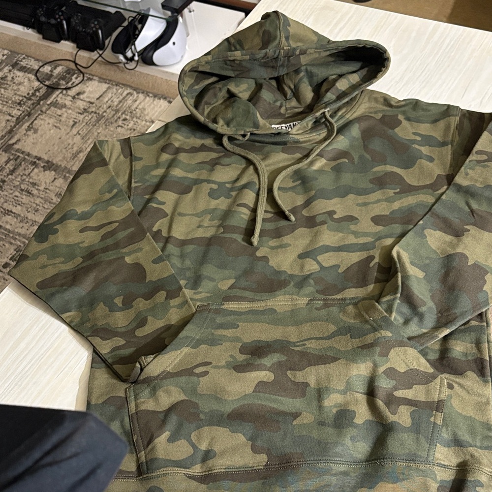 DEFYANT Green Camouflage Hoodie for Men